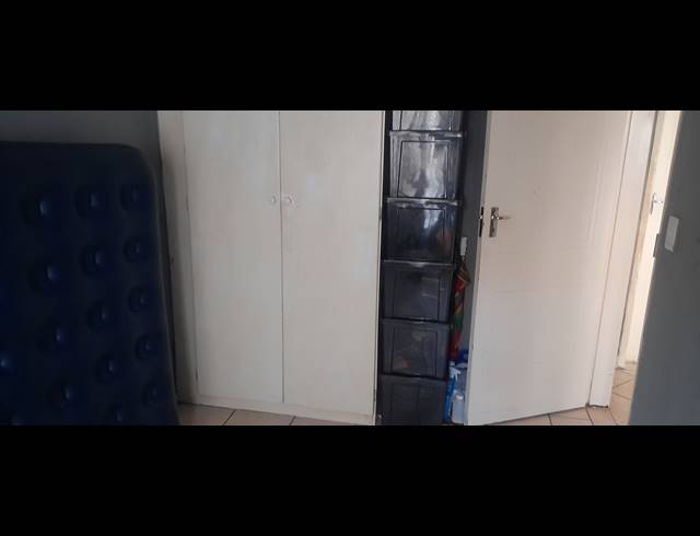 2 BEDROOM TOWNHOUSE FOR SALE IN PHILIP NEL PARK